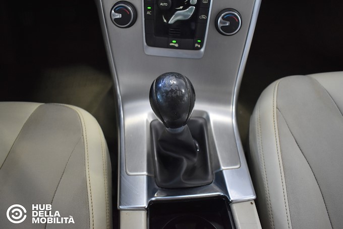 VOLVO XC60 DRIVe Kinetic